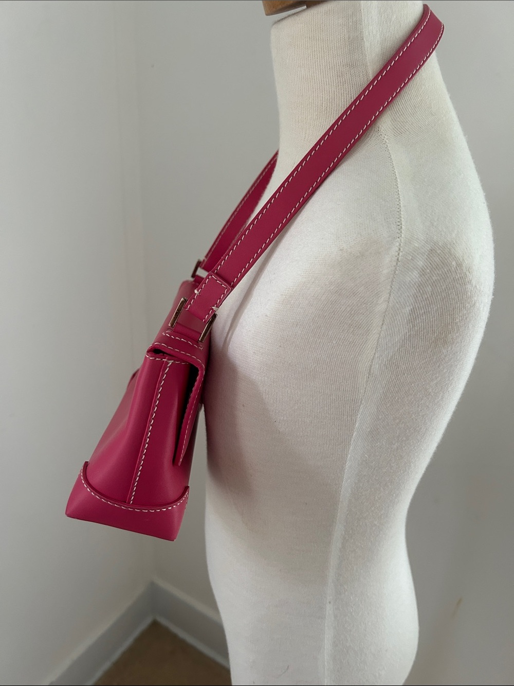 Lambertson TRUEX Mini PinkLeather Shoulder Bag - Picture 4 of 13